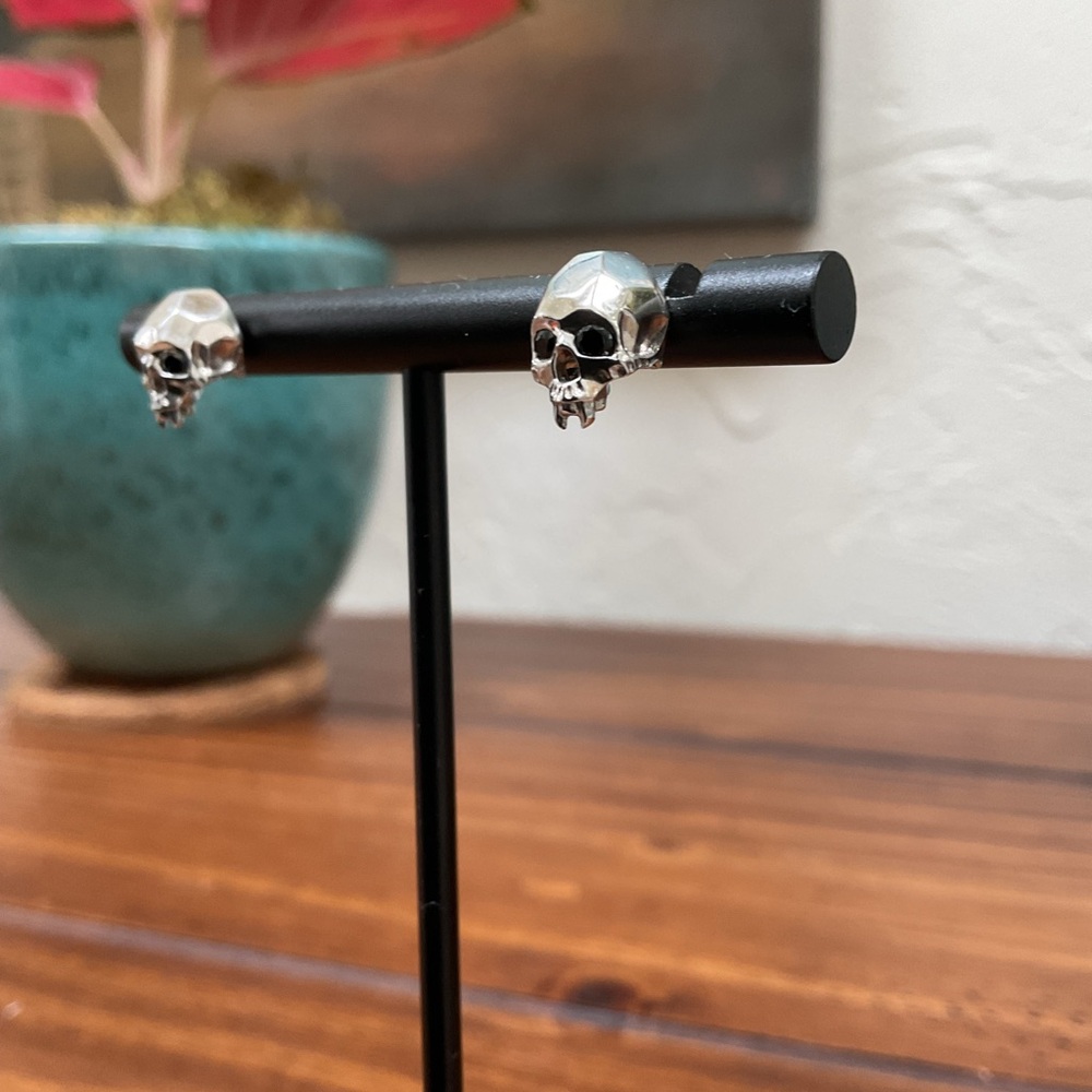 STERLING SILVER SKULL STUD EARRINGS